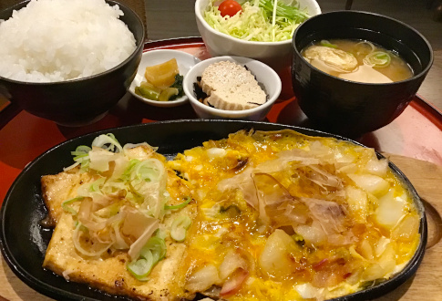 TAKAYAMA tofu and pickles steak　plate set